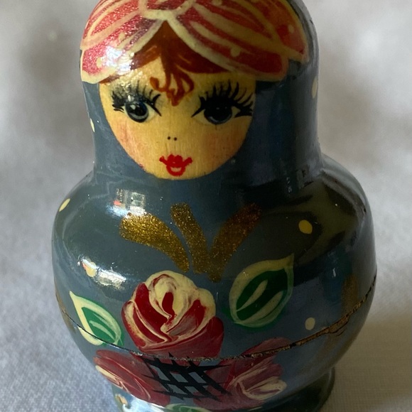 Christmas Lot including Nesting Dolls, Hallmark, & Hand Painted - Picture 13 of 16